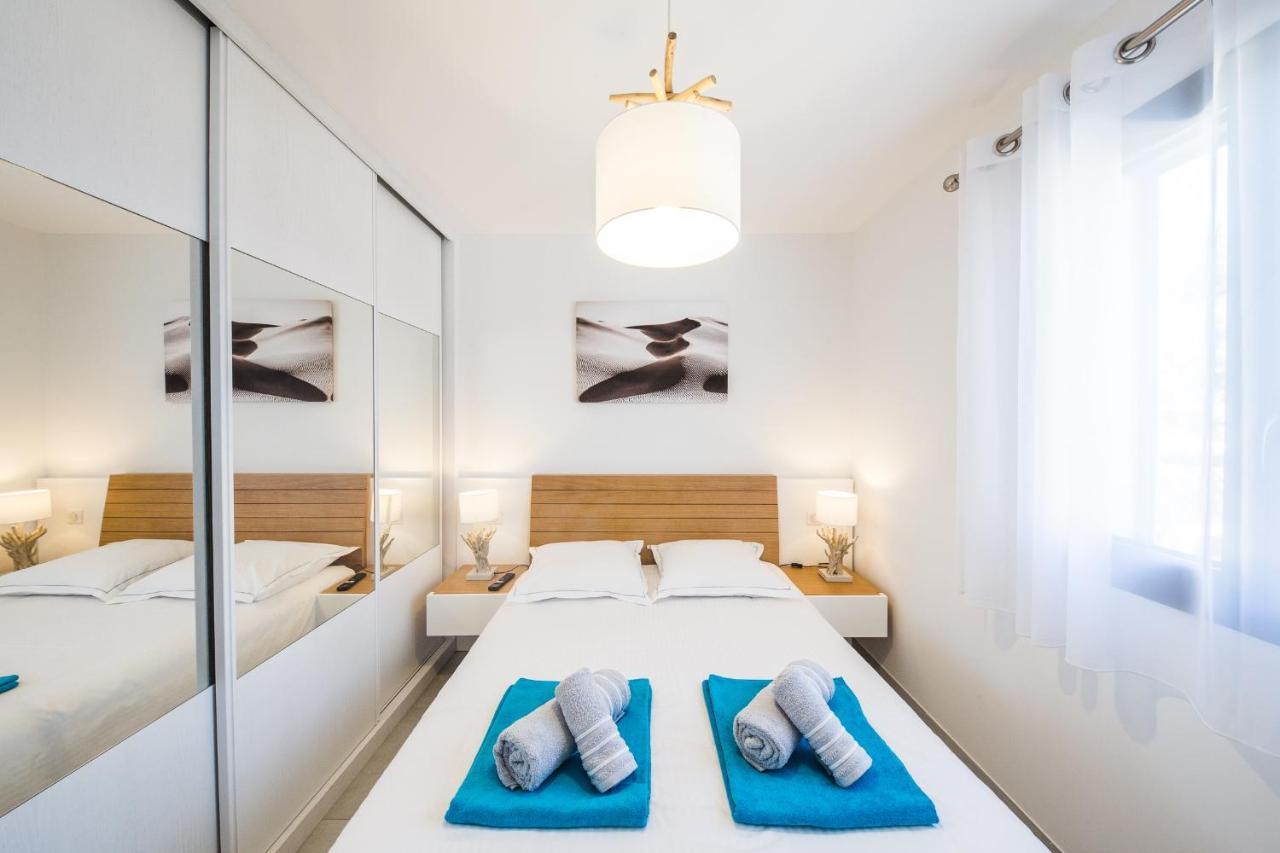 Petra D'Oro Villa Palombaggia ปอร์โต-เวคคีโอ ภายนอก รูปภาพ